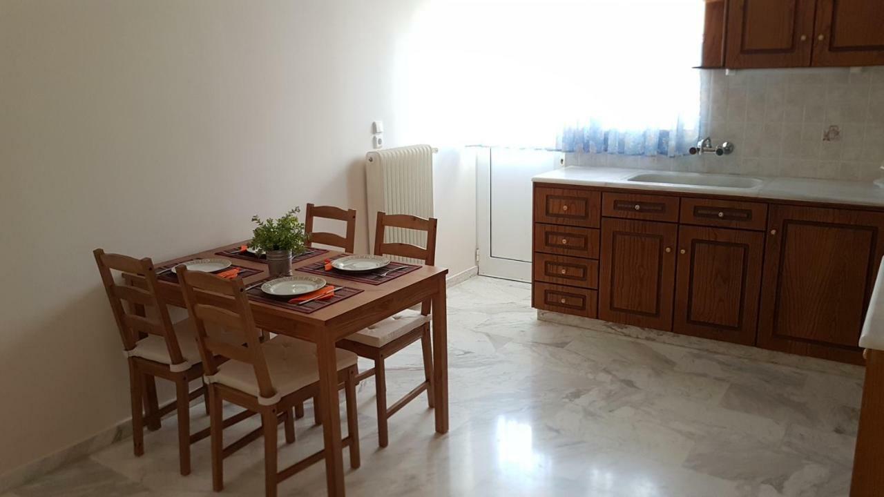 Galini Apartment Лоутраки Экстерьер фото